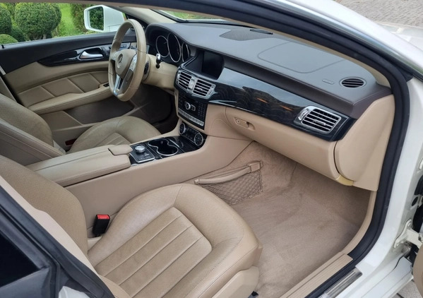 Mercedes-Benz CLS cena 99999 przebieg: 173000, rok produkcji 2012 z Rzeszów małe 497